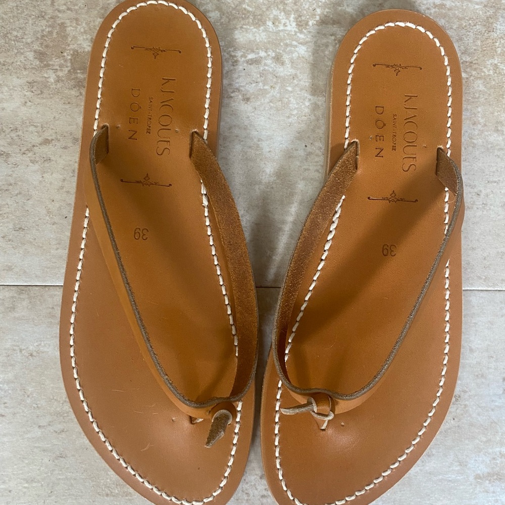Doen Brown Leather Sandals with Contrast Stitching